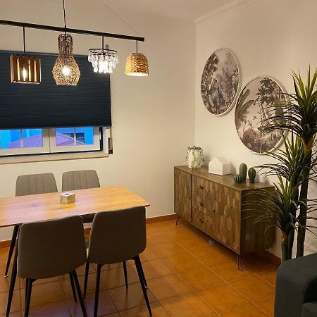 Country Town Apartment Almeirim Exterior foto