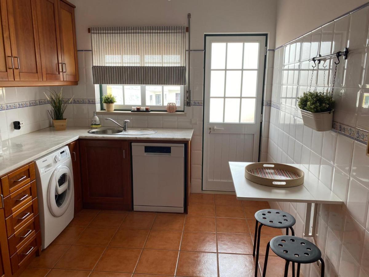 Country Town Apartment Almeirim Exterior foto